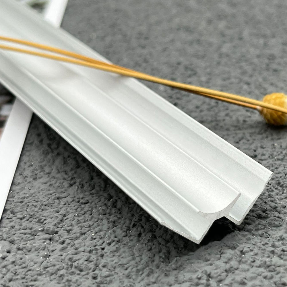 Thickened aluminum alloy wall panel trim strip